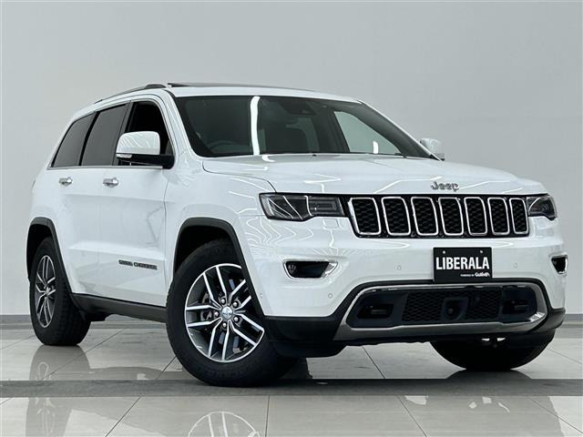 グランドチェロキー  4WD 本革シート