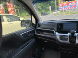 ☆内外装クリーニング☆車の隅々まで徹底的にクリーニングを行っておりますので内外装ともに綺麗な状態でご納車いたします!