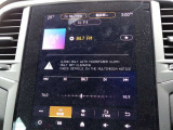 マルチファンクションタッチスクリーンは Android AutoとApple CarPlayに対応。googleなどのアプリによるナビゲーション等、多彩なメディアをお愉しみいただけます。