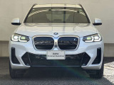 ★弊社のお車をご覧頂きありがとうございます。弊社は千葉県にあるBMW正規ディーラー店ですので安心してご検討下さい。全国各BMWディーラーにて保証サービスも受けられますので遠方のお客様もご安心下さい。★