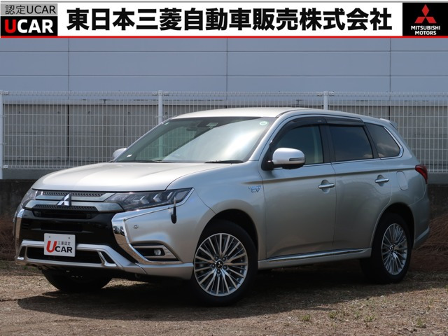 アウトランダーPHEV 2.4 G プラスパッケージ 4WD 