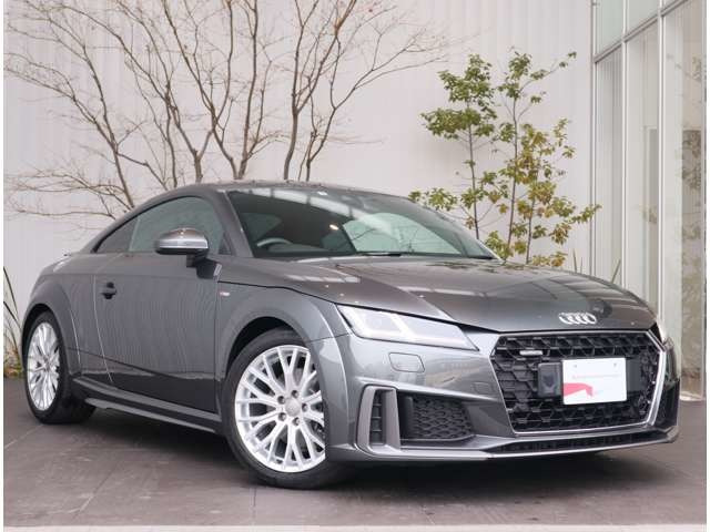 TTクーペ 45 TFSI クワトロ Sラインパッケージ 4WD 