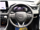 【車屋】として、長く車業界に従事した経験豊富なスタッフが多数在籍しております。