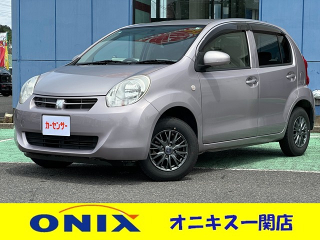 パッソ 1.0 X クツロギ 4WD 