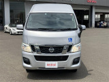 2500CCディーゼル 4WD チェアキャブ M仕様 車いす2脚+8人で最大10人乗り 電動車いすリフター 8NO2年車検 リヤヒーター リヤクーラー メーター内バックカメラ 電動サイドステップ
