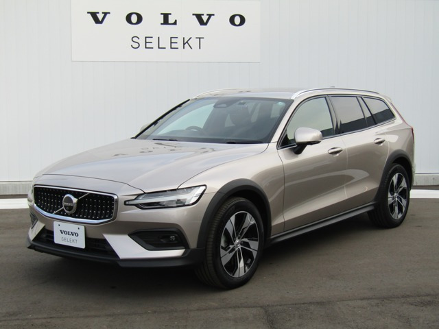V60クロスカントリー プラス B5 AWD 4WD 