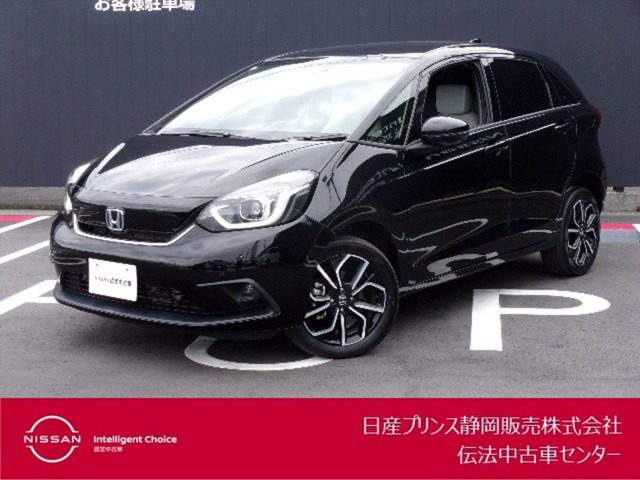 フィット  1.5 e:HEV ホーム 4WD