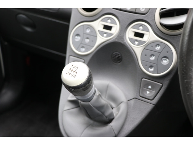 フィアット パンダ 100HP の中古車詳細 (84,000km, シロ, 神奈川