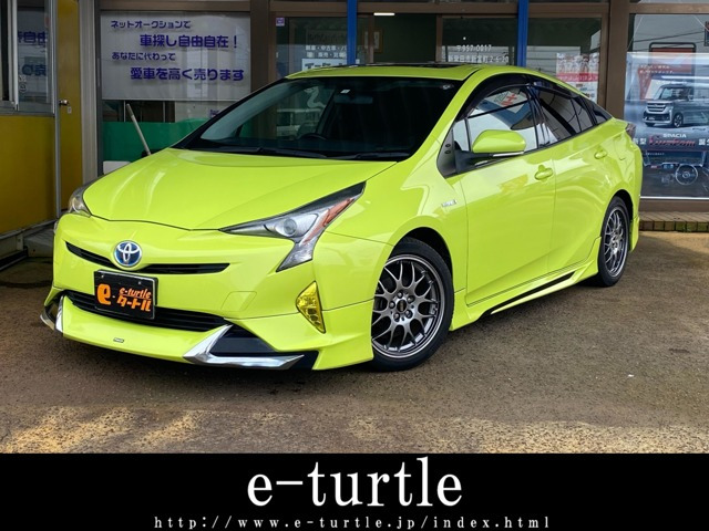 プリウス 1.8 S ツーリングセレクション E-Four 4WD 