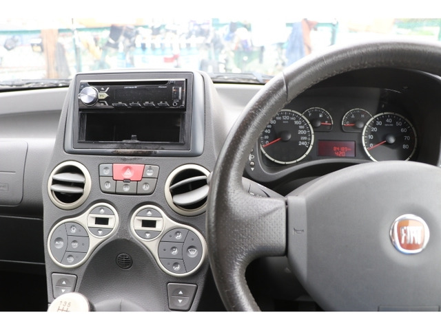 フィアット パンダ 100HP の中古車詳細 (84,000km, シロ, 神奈川