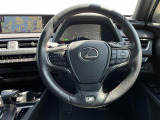 UX 250h Fスポーツ 4WD 本革シート