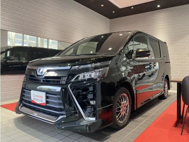 ヴォクシー 1.8 ハイブリッド ZS 