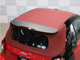 ■ボルドー色電動ソフトトップ ■ルーフエンドスポイラー