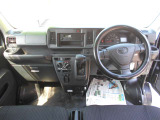 運転席操作部全体になります!色の剥げなどなく綺麗です!ぜひ一度ご来店になり実車をご覧ください!もちろん遠方のお客様からのお問い合わせも大歓迎です!