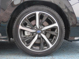 225/45R18