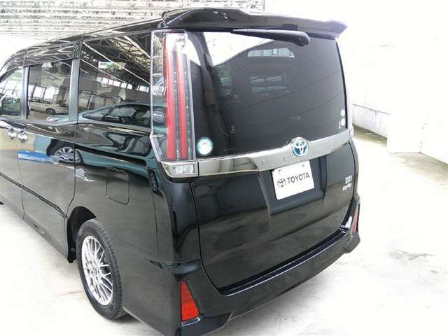 ノア　① トヨタ ノア 1.8 ハイブリッド Si W×B II の中古車詳細 (64,000