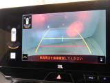 バックガイドモニターで、後方を確認しながら安心して駐車することができます。運転初心者も熟練者も必須の機能ですよ!