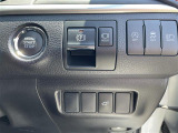 気になる車はすぐにお問い合わせください!画面右側の0066から始まる無料ダイヤルからお問い合わせ下さい!専門スタッフがお車のご質問にお答えいたします!
