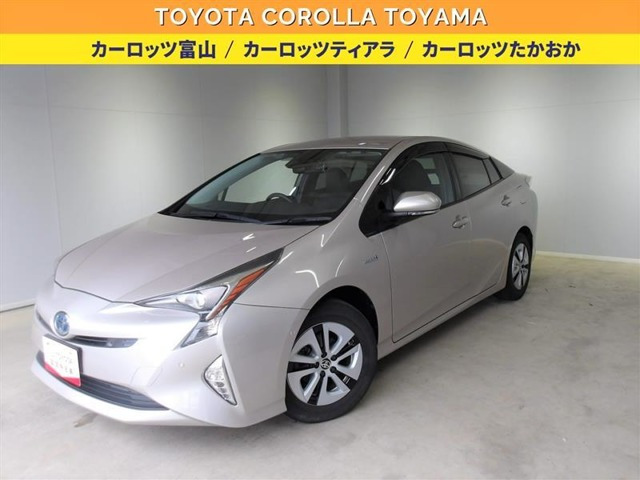 プリウス 1.8 A プレミアム E-Four 4WD 