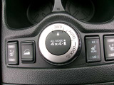 オールモード4×4-i 絶大な信頼を誇る4WDシステム。走行状況に応じて前後トルク配分を最適に切り替え、滑りやすい路面でも安定した走りを!