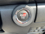 気になる車はすぐにお問い合わせください!画面右側の0066から始まる無料ダイヤルからお問い合わせ下さい!専門スタッフがお車のご質問にお答えいたします!