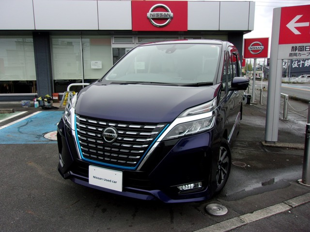 セレナ 1.2 e-POWER ハイウェイスター V 