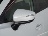【ドアミラーウインカー】格好良さだけではなく対向車両からの視認性もよく安全に走行する為の安全装備のひとつです。