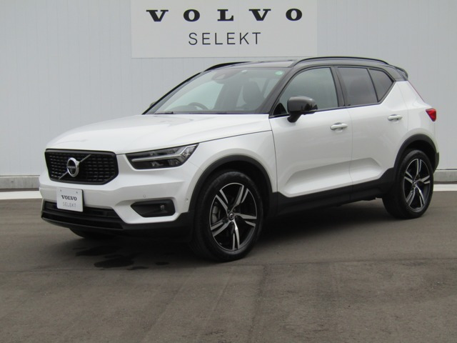 XC40 B4 AWD Rデザイン 4WD 