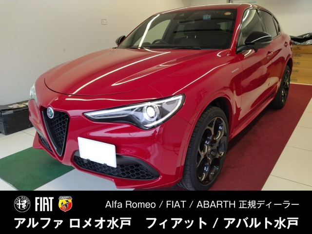 ステルヴィオ 2.0 ターボ Q4 ヴェローチェ 4WD 