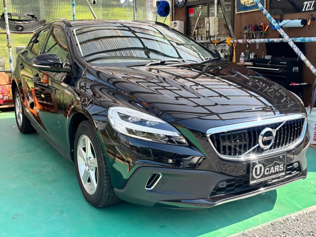 V40クロスカントリー D4 ディーゼル 