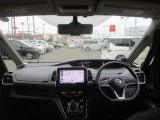 セレナ 1.2 e-POWER ハイウェイスター V 