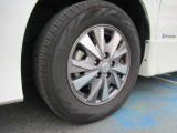 セレナ 1.2 e-POWER ハイウェイスター V 