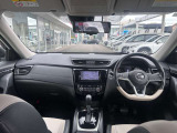 エクストレイル 2.0 モード・プレミア ハイコントラスト インテリア 4WD 