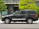ディ-ラ-車/整備記録簿多数/実走行/切替式4WD/後席モニタ-2台/2ndベンチシ-ト/3列席8人乗り/電動サイドSTEP/電動トランク/ナビ/TV/DVD/Bカメラ/黒革/シ-トヒ-タ-/ベンチレ-ション/VIPERセキュリティ