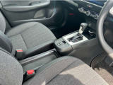 【インパネ全体】手が届きやすく、どなたでも運転しやすいです。シンプルで使いやすい設計になっています!