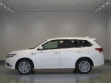 アウトランダーPHEV 2.4 G プレミアムパッケージ 4WD 