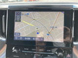ディスプレイオーディオを装備。スマホとクルマをつなぐことで、これまでのナビに加えて、いろんなサービスが楽しめます。