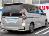 セレナ 2.0 ハイウェイスター V 
