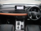 アウトランダー PHEV 2.4 P 4WD 