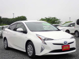プリウス 1.8 S E-Four 4WD 