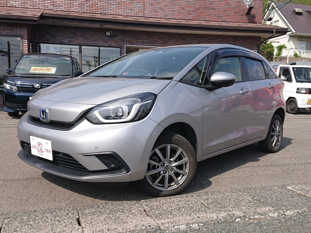 フィット  1.5 e:HEV ベーシック 4WD