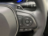 右側でパドルシフトのシフトアップ、全車速追従機能レーダークルーズコントロールの操作などが可能!