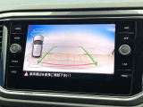 ●ガイドライン付きバックカメラ:不安な駐車もこれで安心!ガイドライン付きなので狭い箇所での駐車もラクラクです!