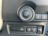 ボタン1つでエンジンを始動【キーレスプッシュスタート】!イモビライザーも標準装備です。運転席よりスライドドアの開閉可能!