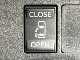 【パワースライドドア】スマートキーや運転席のスイッチでスライドドアの開閉が可能♪電動だから力を入れてドアを開ける必要が無く、小さいお子様でも、重い荷物を持っている時もラクに開け閉めできます♪