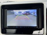 バックカメラも搭載しております☆『バックが苦手。。』というお声よく頂きます(>_<)駐車が苦手な方の強い味方です★運転が初心者の方にもおススメの装備ですよ(*^▽^*)