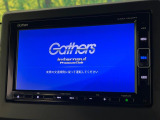 【純正ナビ】人気の純正ナビを装備しております。ナビの使いやすさはもちろん、オーディオ機能も充実!キャンプや旅行はもちろん、通勤や買い物など普段のドライブも楽しくなるはず♪