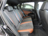 ISOFIX(イソフィックス)基準適合チャイルドシート固定装置!!安心楽々で対応チャイルドシートが取付できます。