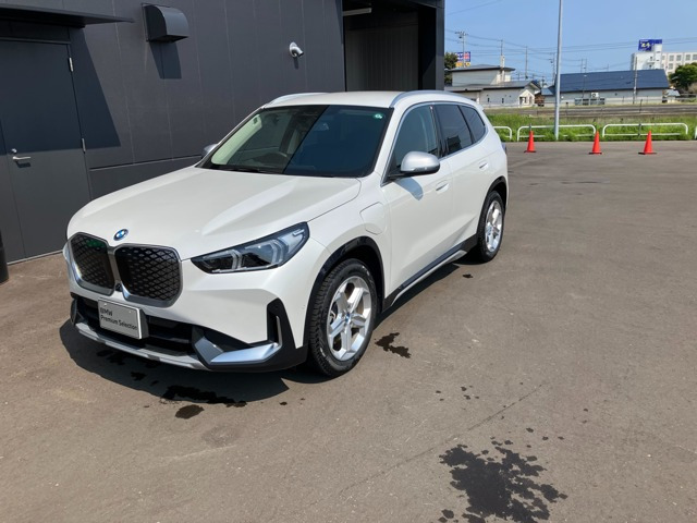 iX1 xドライブ30 xライン 4WD 