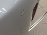 コーナーセンサーもついておりますので、駐車時も安心です。